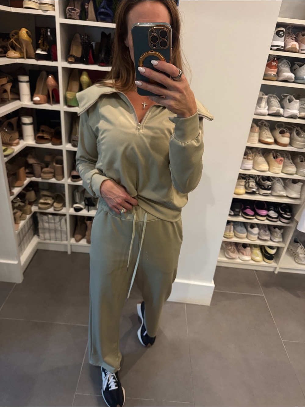Women's Olive Drawstring Lounge Pants & Zip Pullover Set size Small
